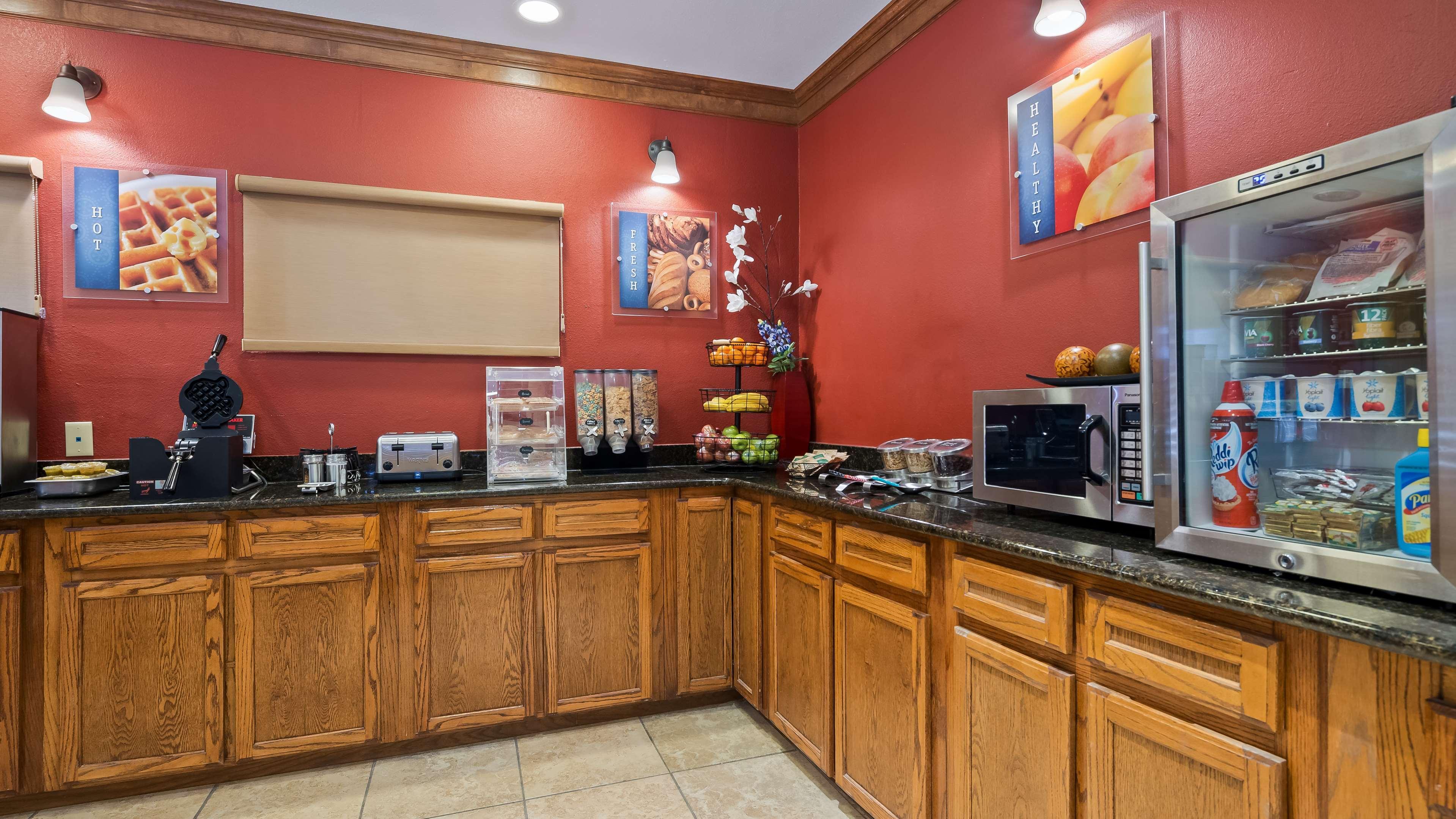 Best Western Regency Inn & Suites Gonzales Zewnętrze zdjęcie
